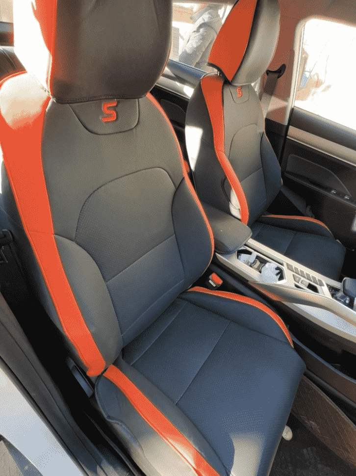 Xevaban.com ở 214 Giải Phóng là đơn vị chuyên cung cấp phụ kiện oto, đồ chơi oto, phụ kiện geely coolray, đồ chơi geely coolray, xevaban, 214 giải phóng, áo ghế geely coolray, bọc ghế geely coolray, bọc ghế da geely coolray.